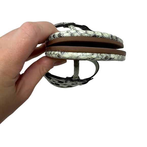 TORY BURCH Mint Green Reptile Snake Gold Metallic Metal Miller Sandals Size 7.5 - Picture 5 of 7